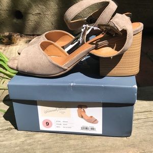 Universal thread “Megan” shoes